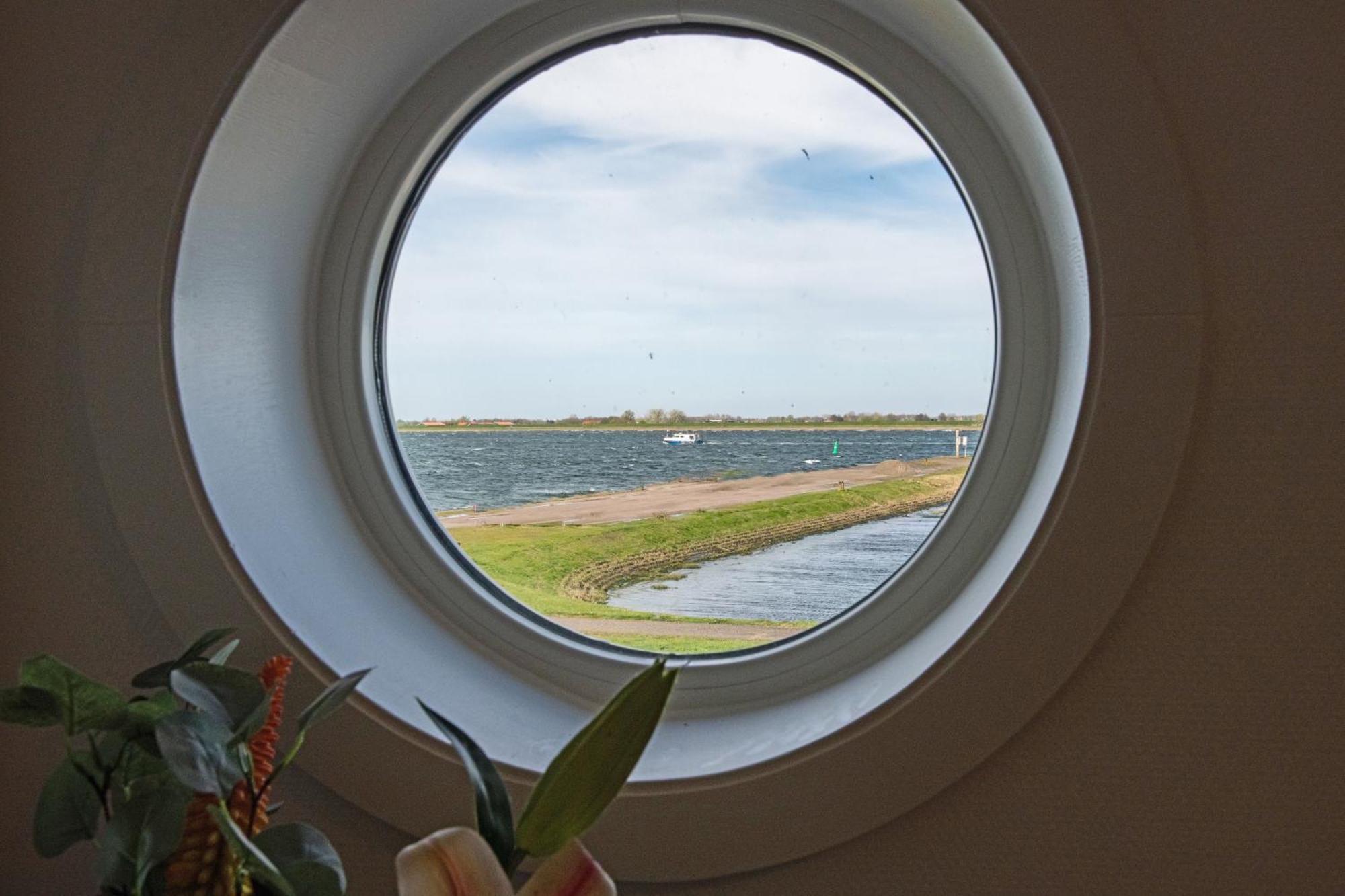 Residentie Oosterschelde Hotel Sint Philipsland Exterior foto
